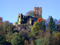 Waldkirch - Burgruine Kastelburg mit Ritterweg